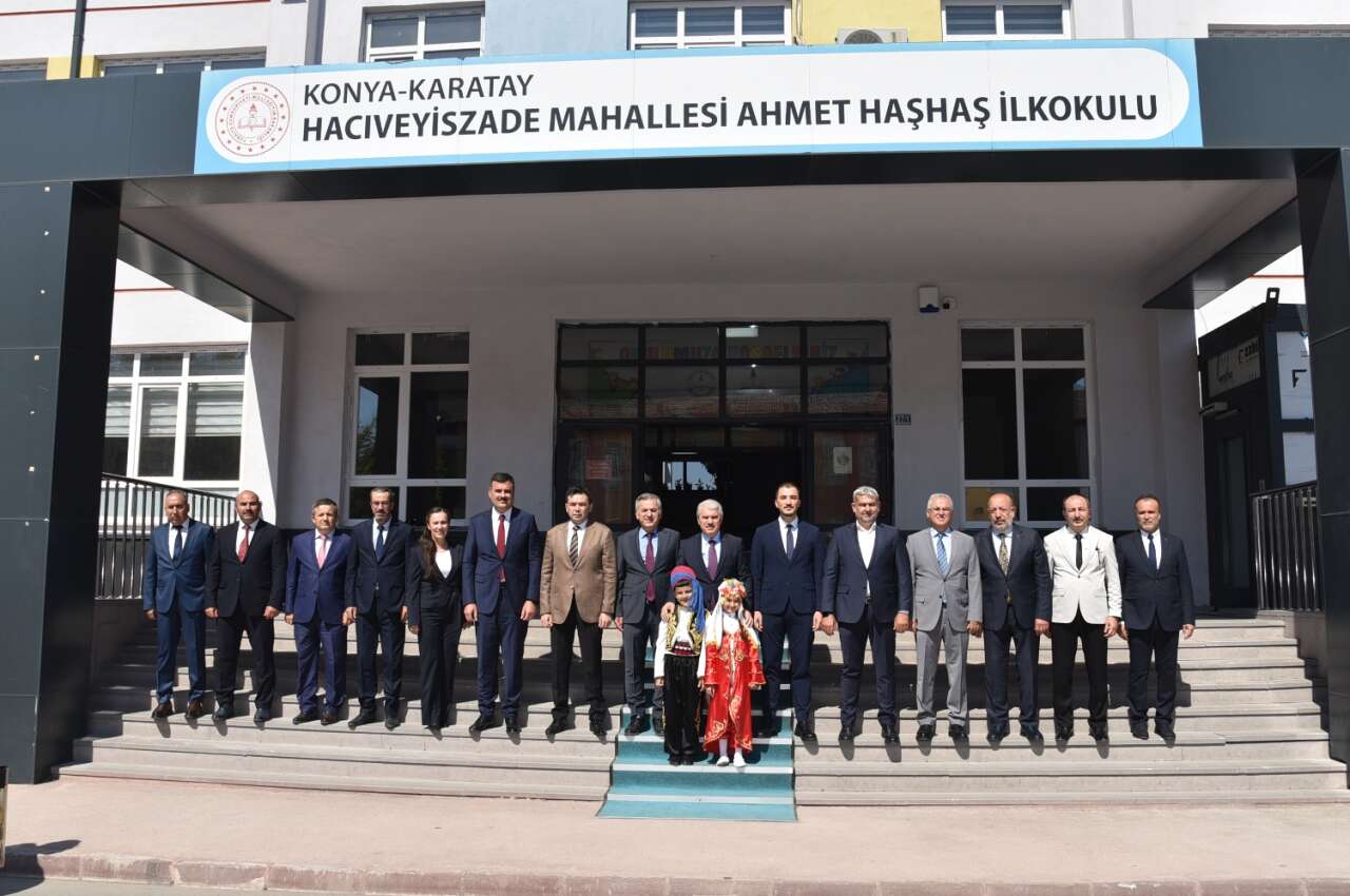 Konya'da yaz tatili resmen başladı! Karne gününden mutluluk kareleri yansıdı 19